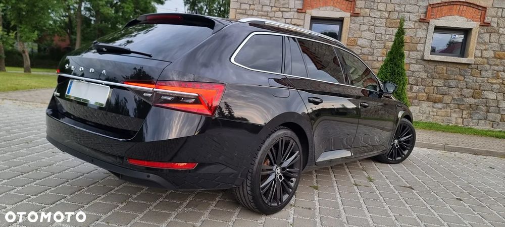Skoda Superb 2.0 TDI DSG Premium Edition - 14