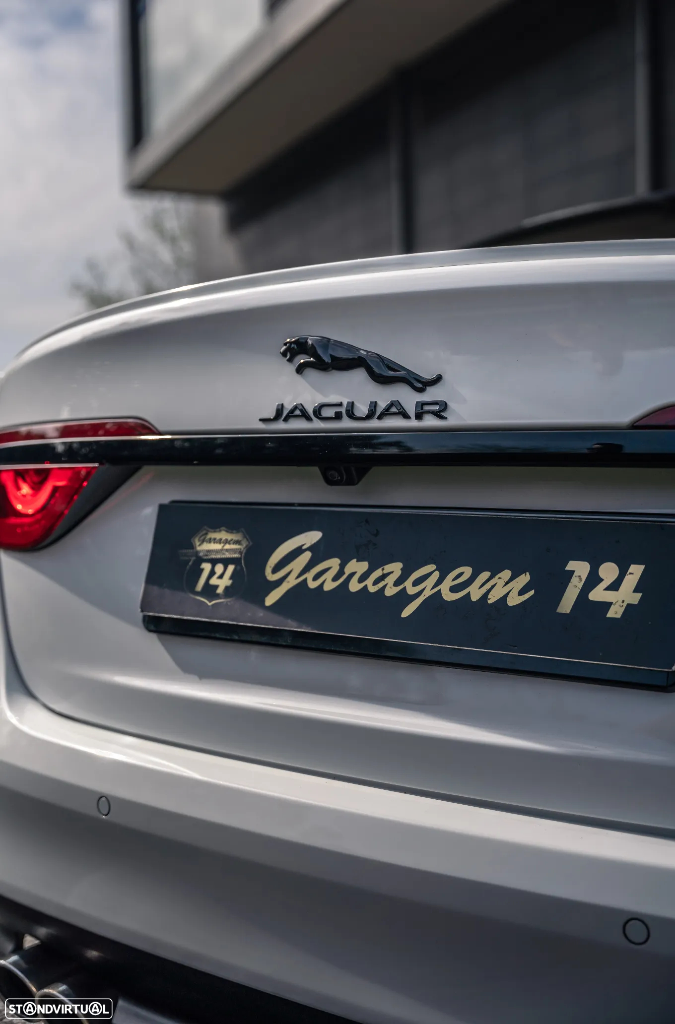 Jaguar XF 2.0 D R-Sport Aut. - 52