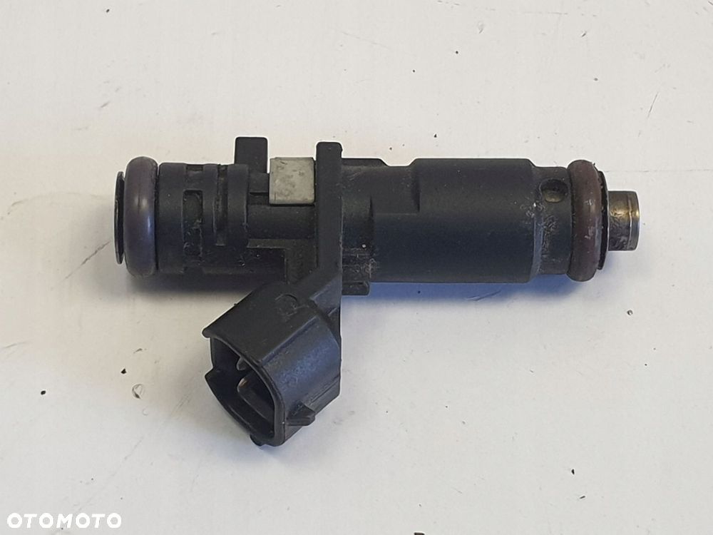 WTRYSKIWACZ VW Golf VI 1.6 8V _ 06A906031CM - 13