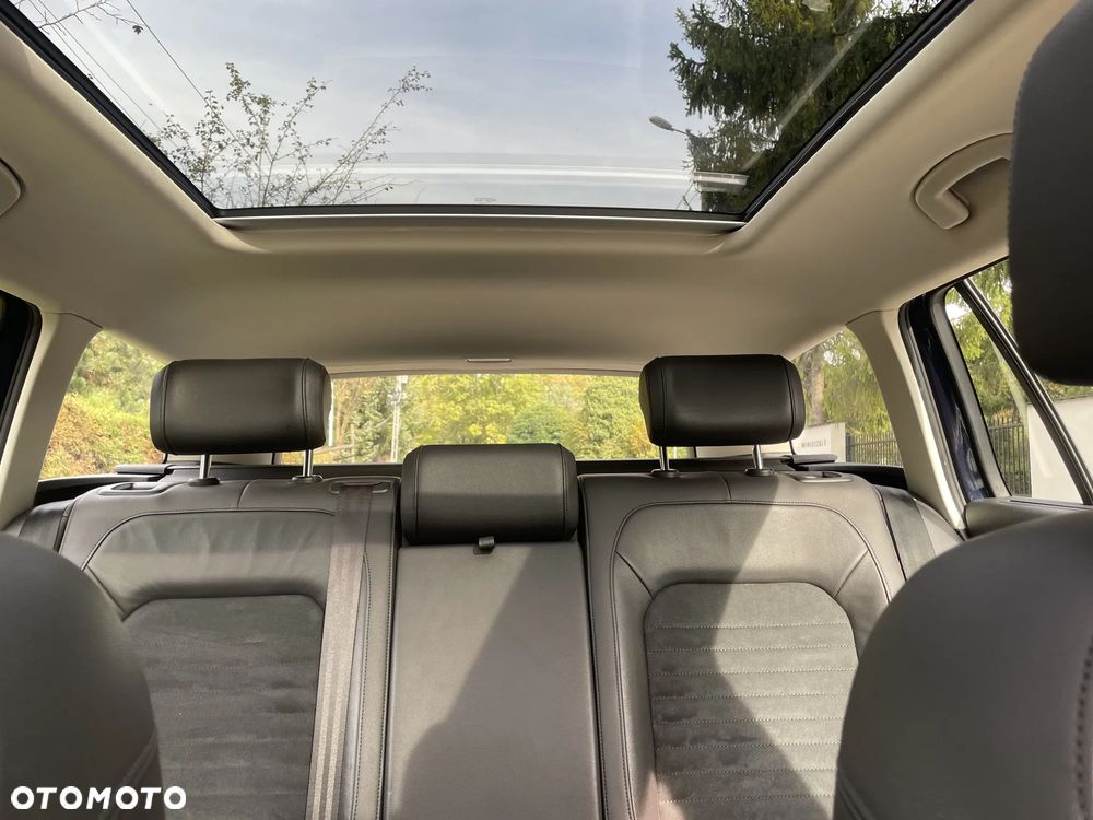 Volkswagen Passat - 18