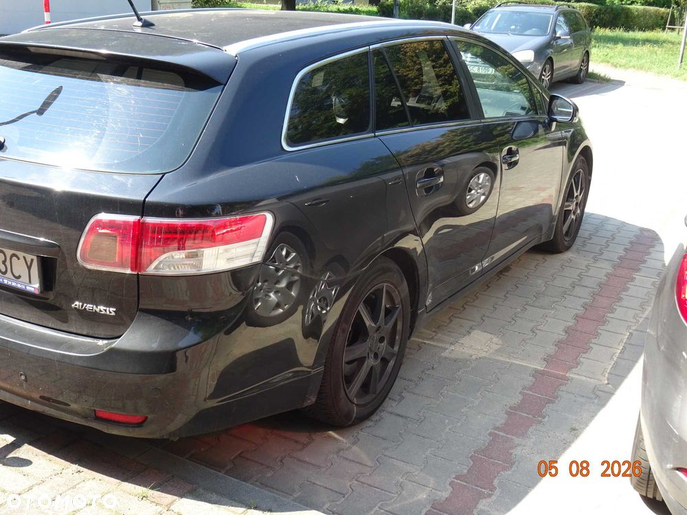 Toyota Avensis - 4
