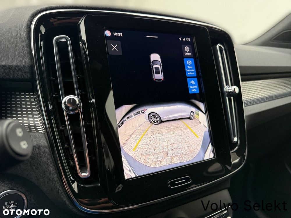 Volvo XC 40 - 23