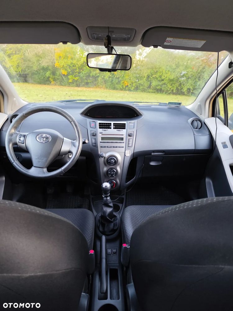 Toyota Yaris 1.33 Luna - 6