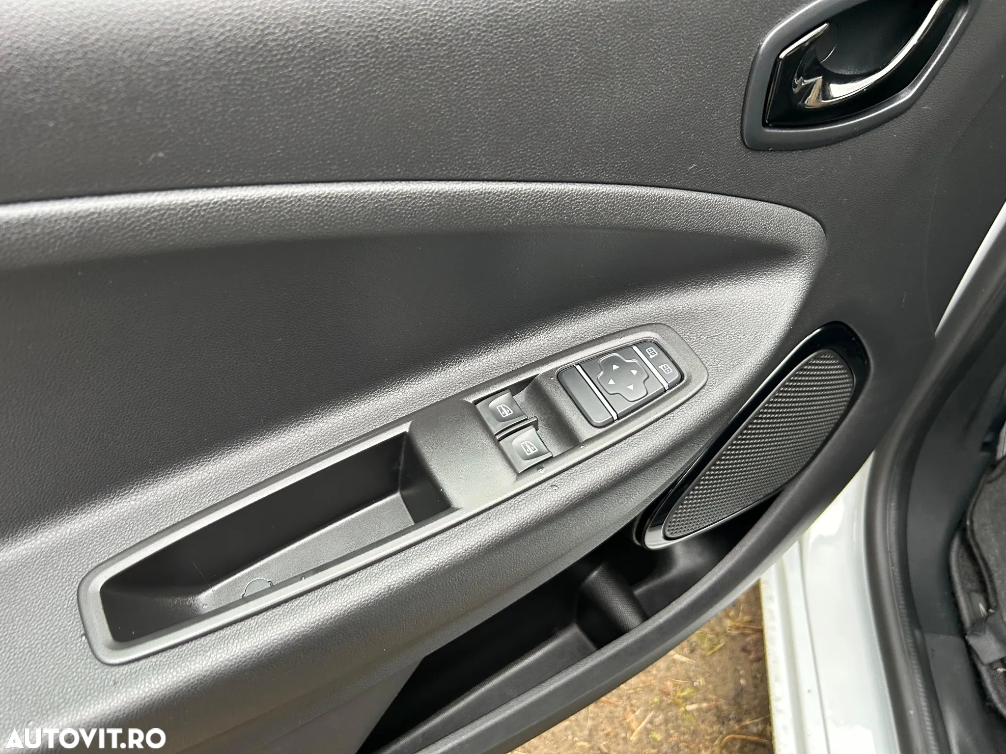 Renault ZOE (mit Batterie) Z.E. 50 LIFE - 13