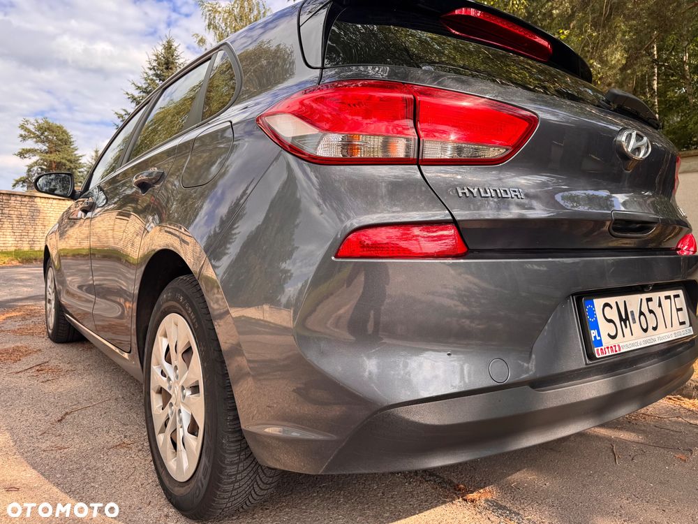 Hyundai i30 1.4 Premiere Comfort - 8