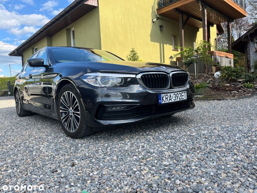 BMW Seria 5 530e iPerformance xDrive Sport Line sport - 9