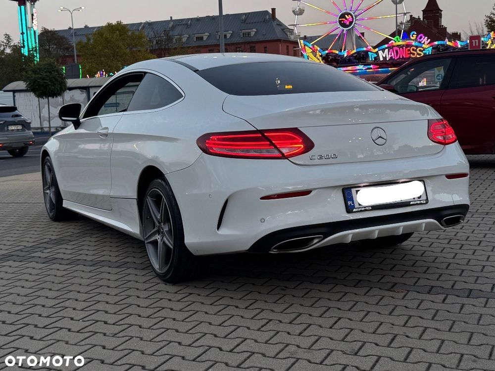 Mercedes-Benz C-Class 2017 photo 3