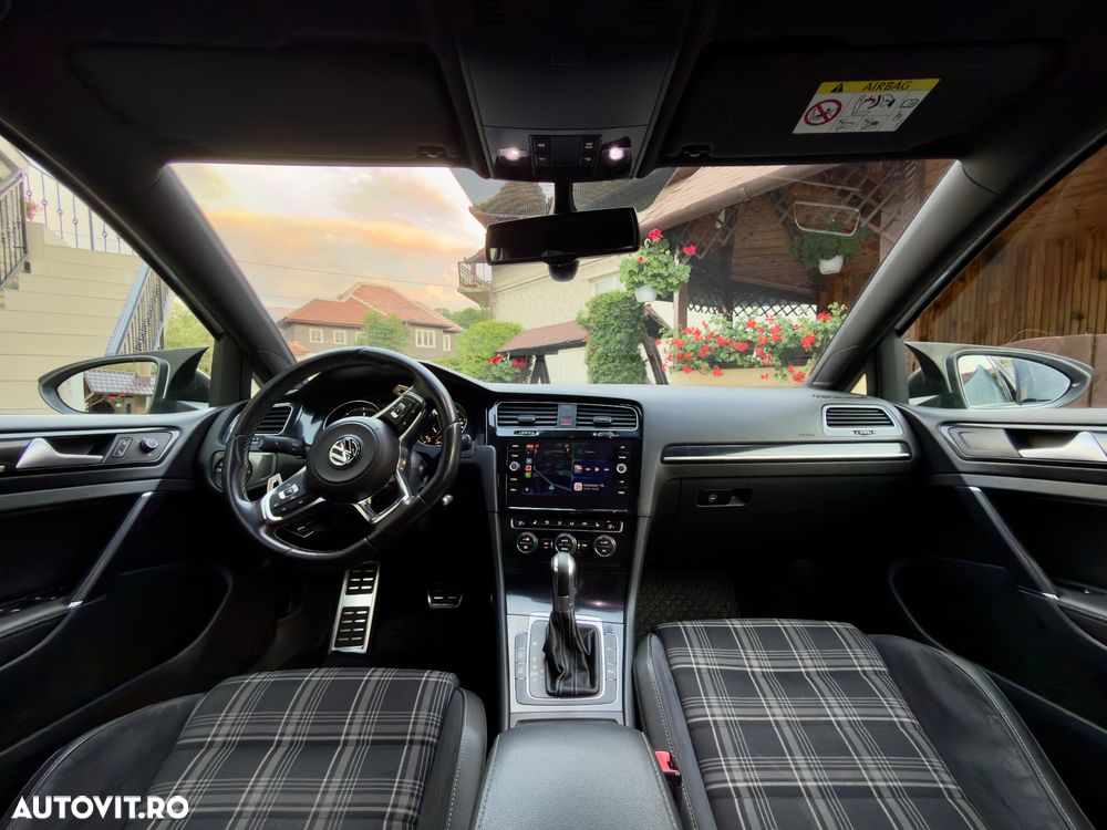 Volkswagen Golf GTD 2.0 TDI SCR DSG - 10