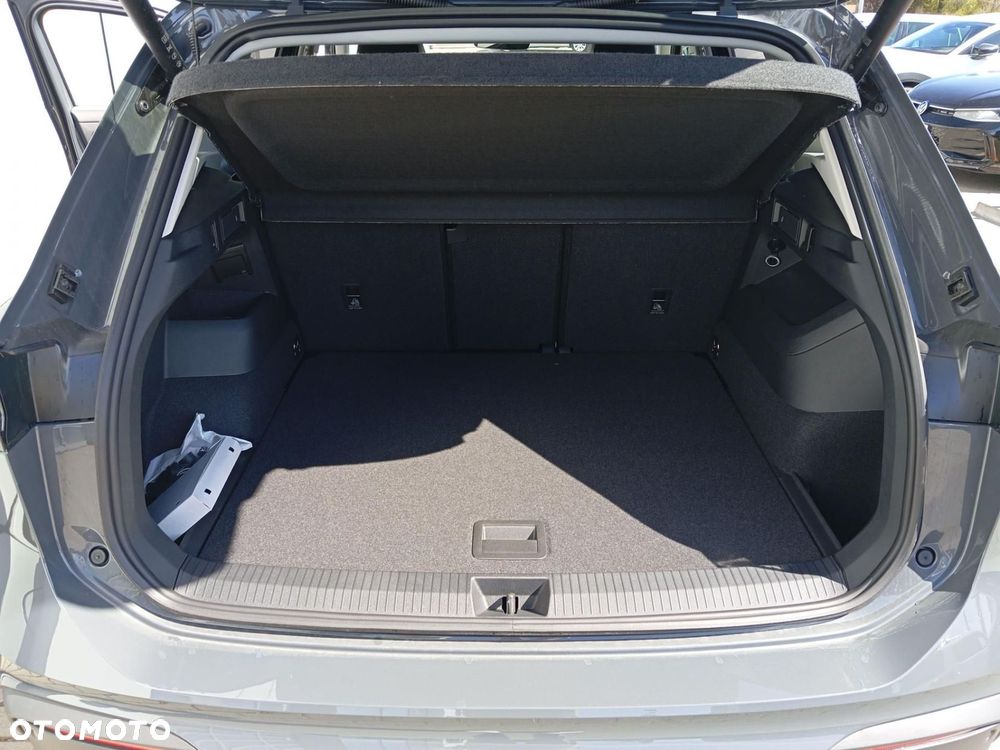 Volkswagen Tiguan - 23