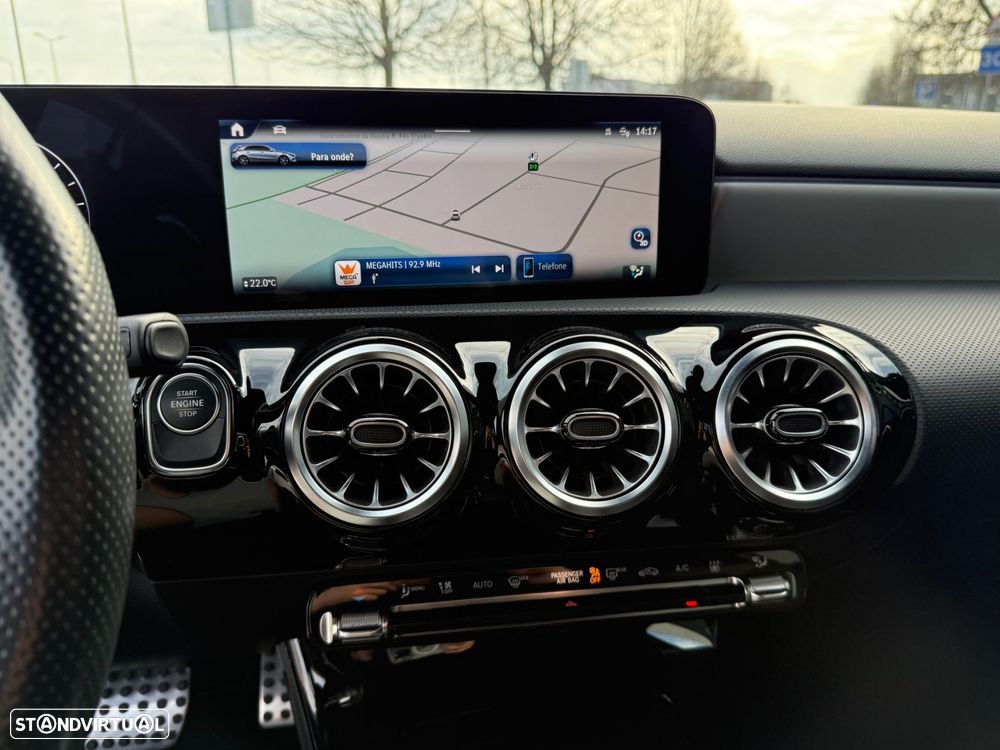 Mercedes-Benz A 250 e AMG Line - 16