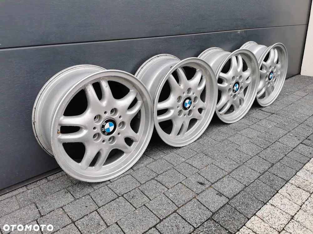 Felgi Aluminiowe 16 BMW 5x120 7Jx16 ET46