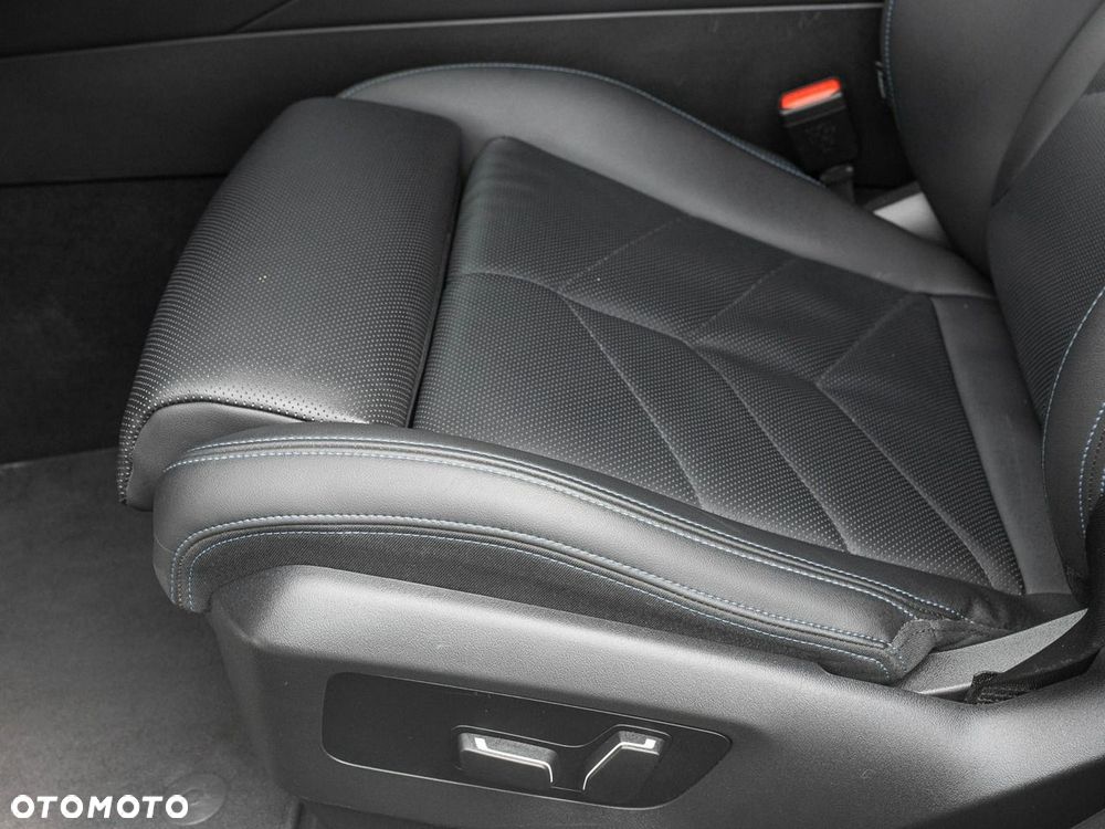 BMW Seria 5 520d mHEV M Sport - 11