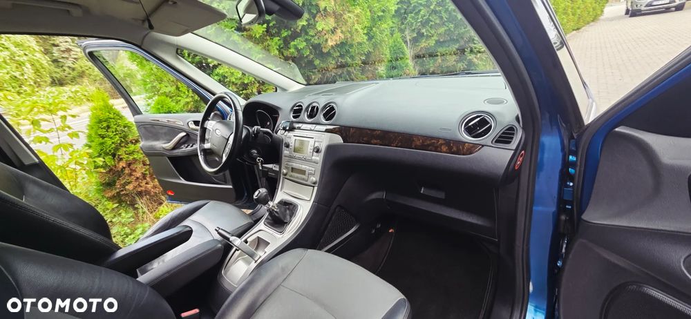Ford Galaxy 2.0 TDCi Ghia - 35