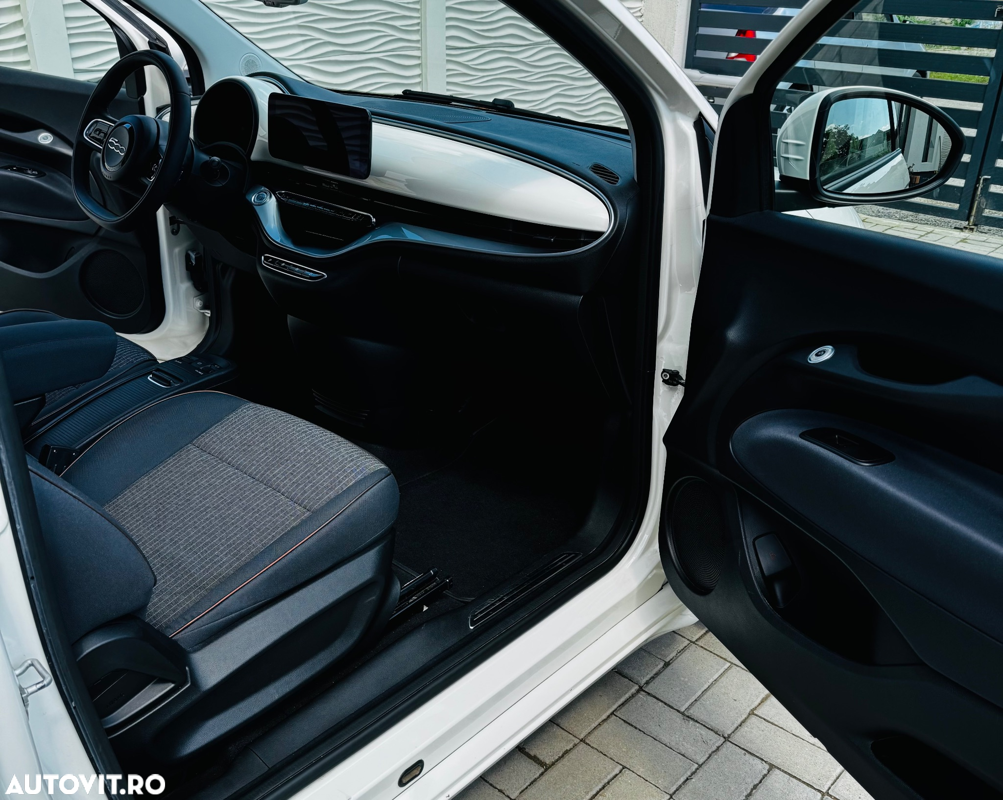 Fiat 500 500e C La Prima - 11