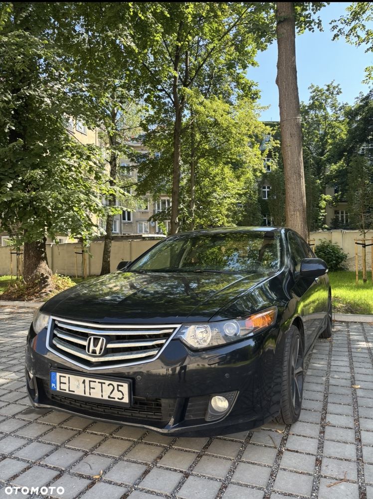 Honda Accord 2.0 Executive Nav - 2
