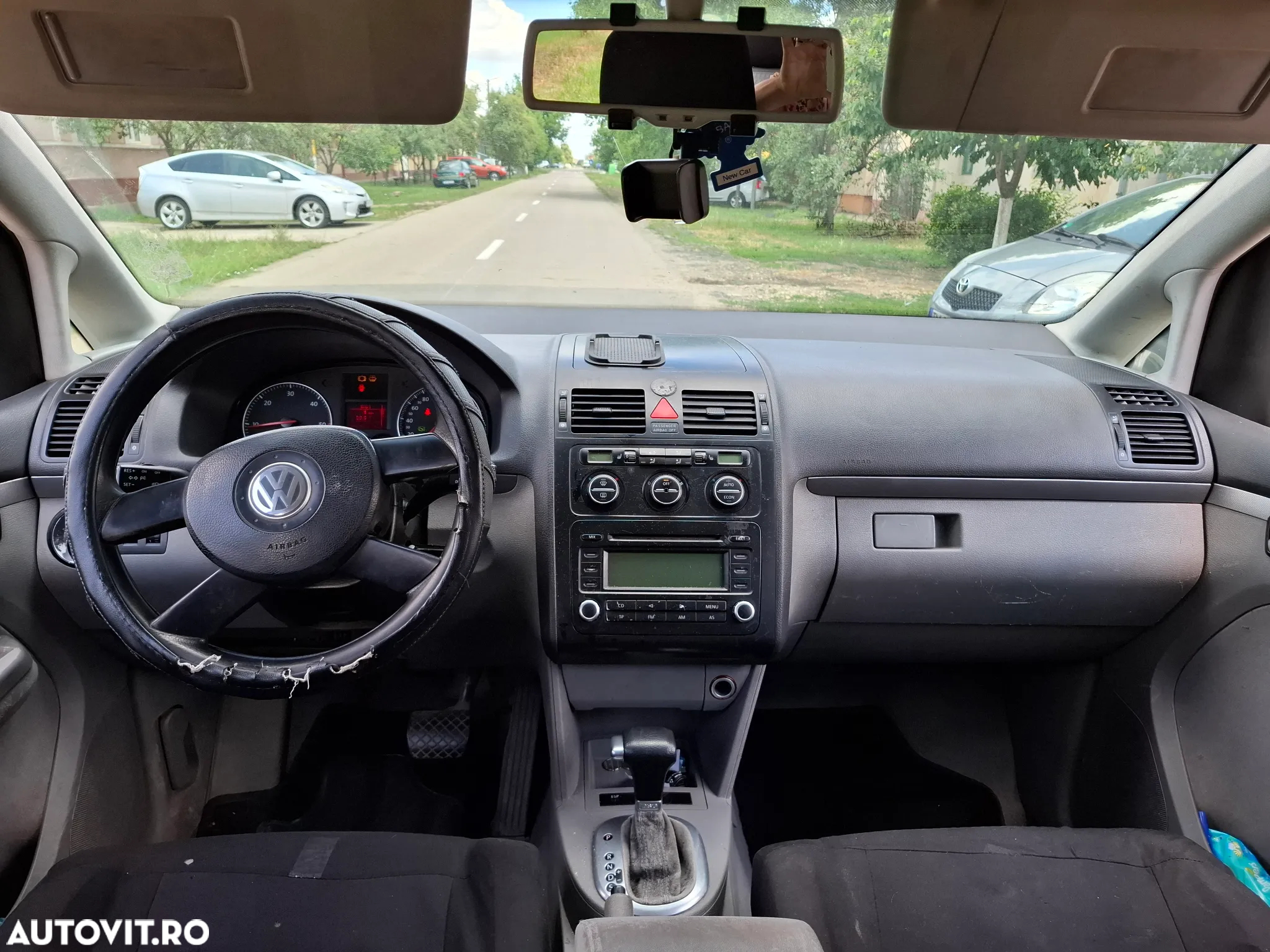 Volkswagen Touran 1.9TDI Trendline Aut - 8