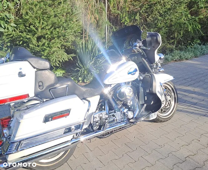 Harley-Davidson FLHTCU Ultra - 2