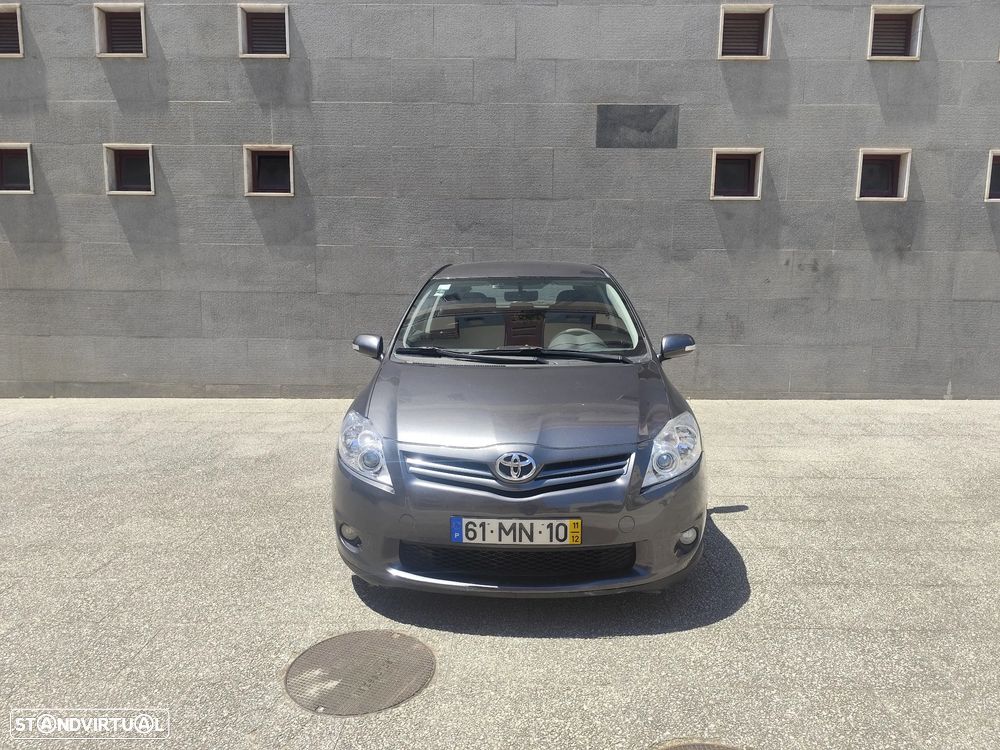 Toyota Auris - 2