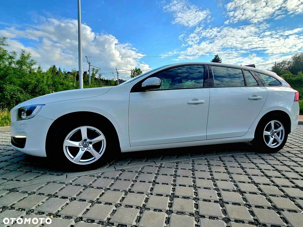 Volvo V60 D2 Geartronic Summum - 13