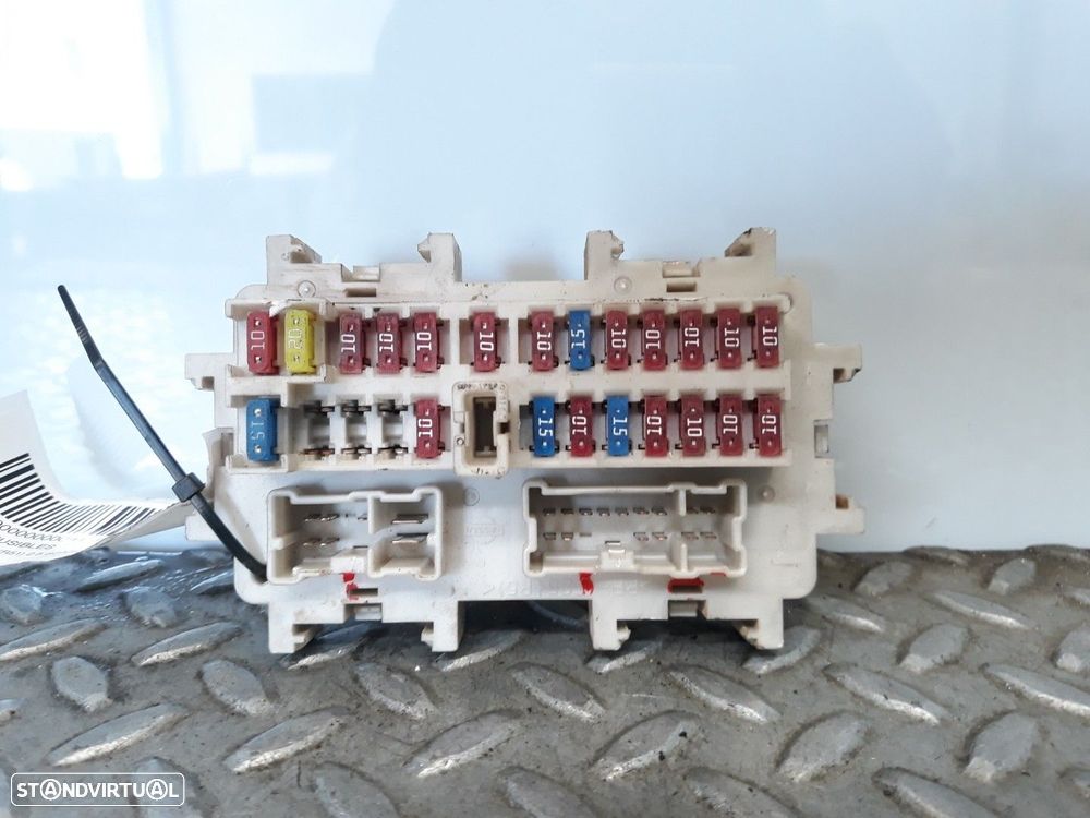 CAIXA DE RELÉS/ FUSÍVEIS NISSAN PATHFINDER III 2.5 DCI 4WD 171CV 2488CC - 1