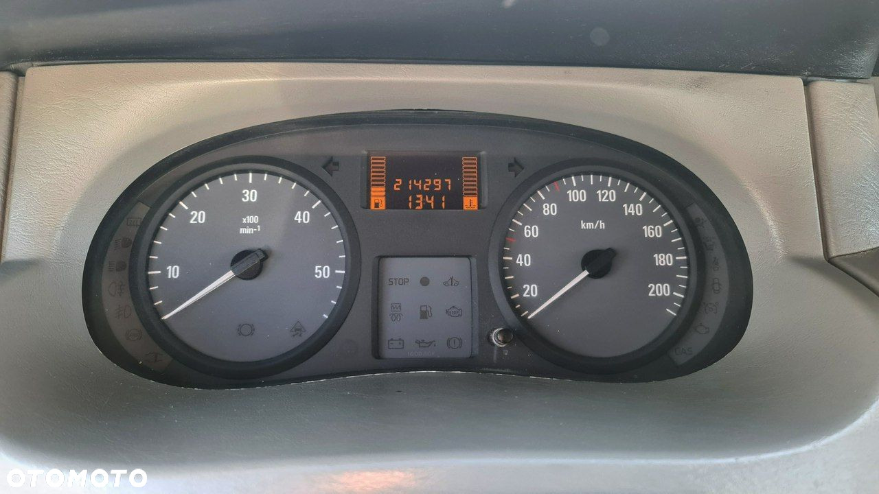 Opel Vivaro - 24