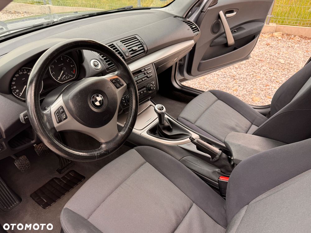 BMW Seria 1 - 21