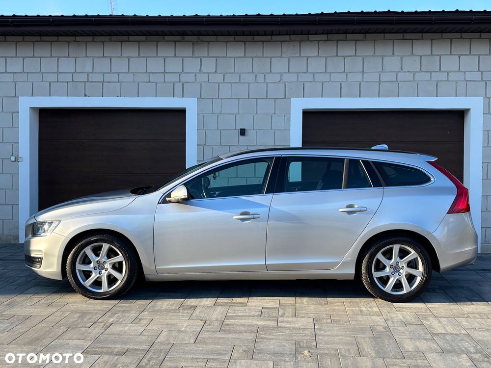 Volvo V60 D4 Geartronic Momentum - 5