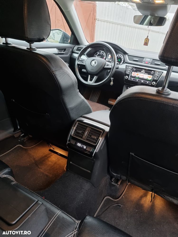 Skoda Superb 2.0 TDI DSG Style - 5