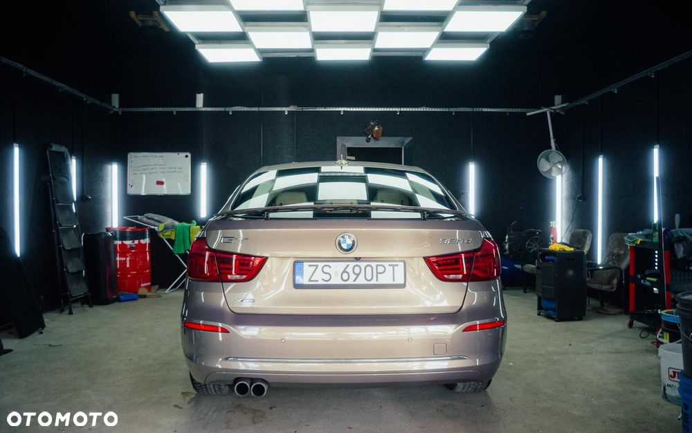 BMW 3GT 320d Luxury Line - 3