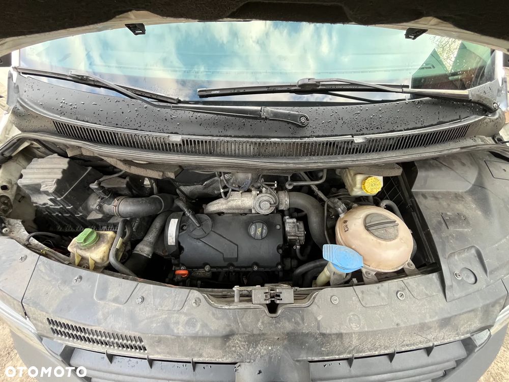 Volkswagen Transporter - 15