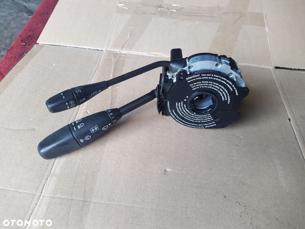 Manetki czujnik kąta skrętu Mercedes A1715450932