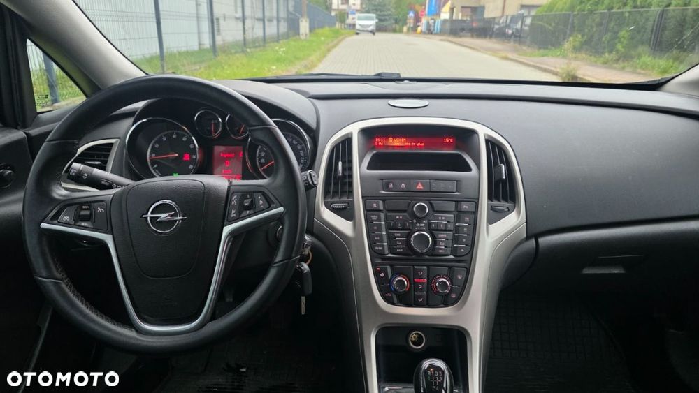 Opel Astra 1.6 - 8