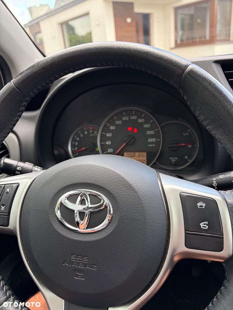 Toyota Yaris 1.33 Selection Passion - 22