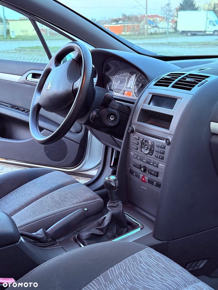 Peugeot 407 115 - 13