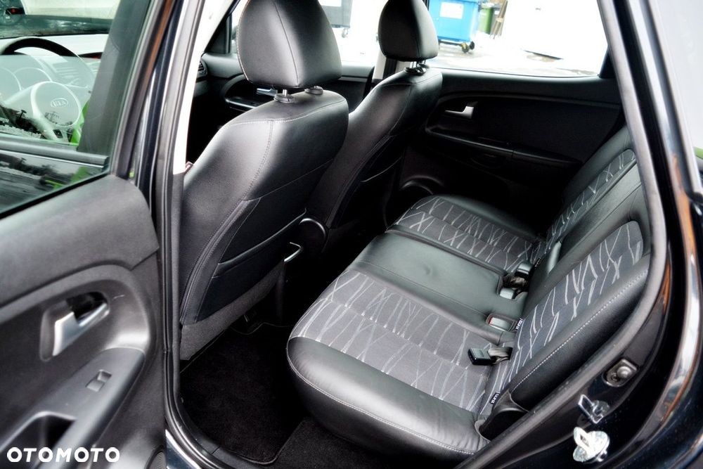 Kia Venga 1.6 CVVT Automatik Mind - 12
