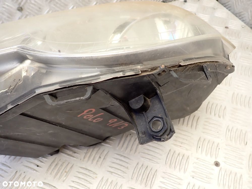 LAMPA LEWY PRZÓD VW POLO IV  89311990  250 ZŁ - 5