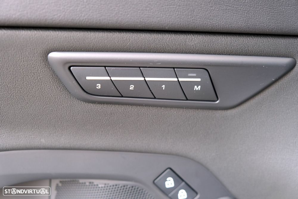 Jaguar E-Pace 1.5 P300e R-Dynamic S AWD Aut. - 14