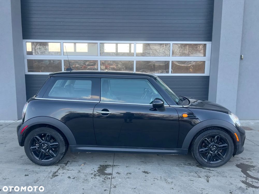 MINI Cooper Standard - 6