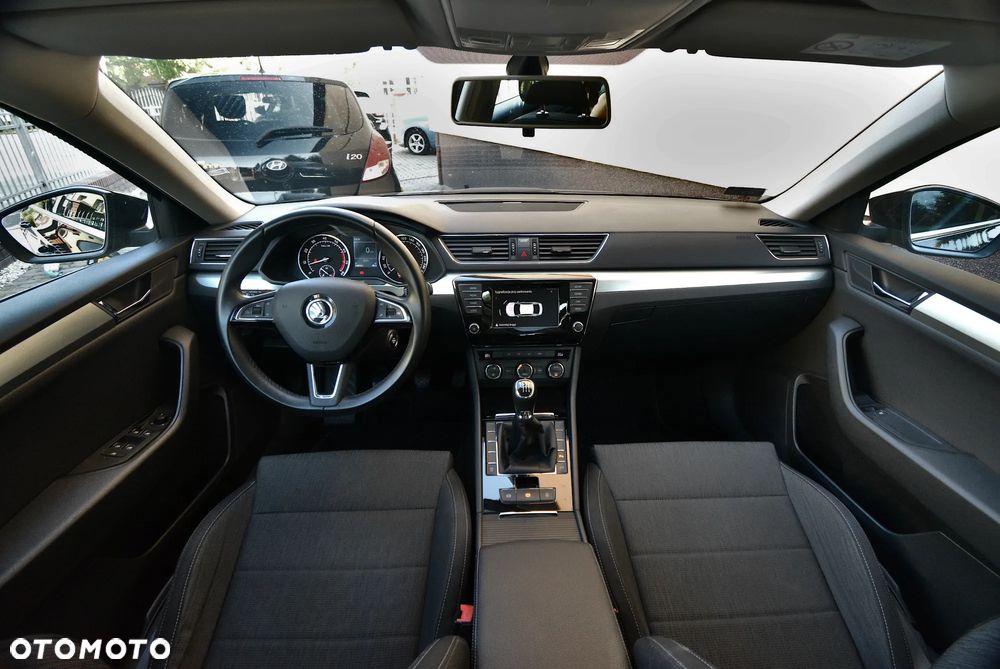 Skoda Superb 1.4 TSI ACT Ambition - 14