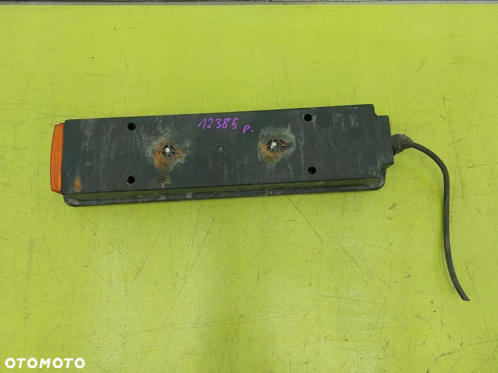 Lampa prawa tylna tył Scania R114 - 2