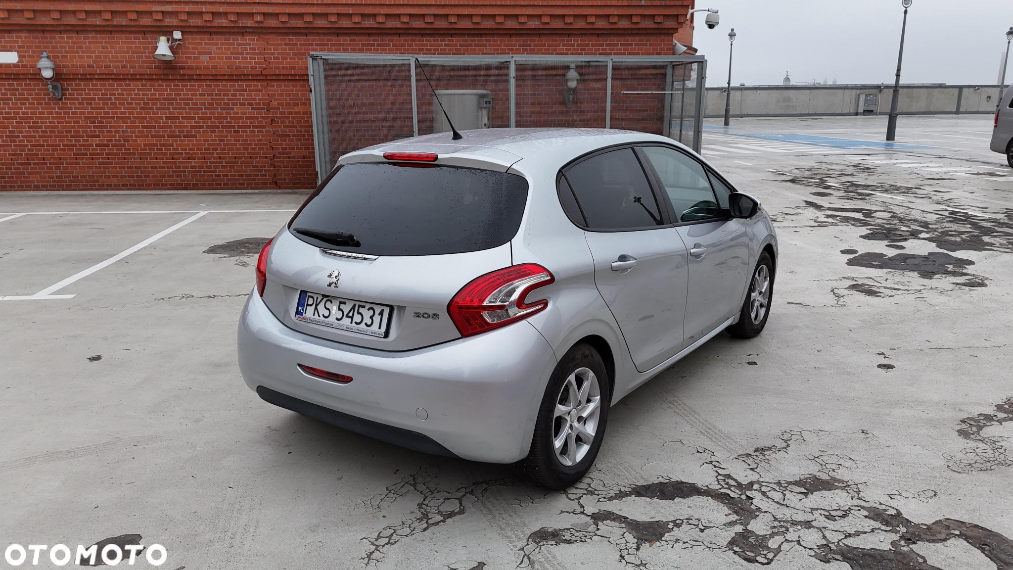Peugeot 208 - 7