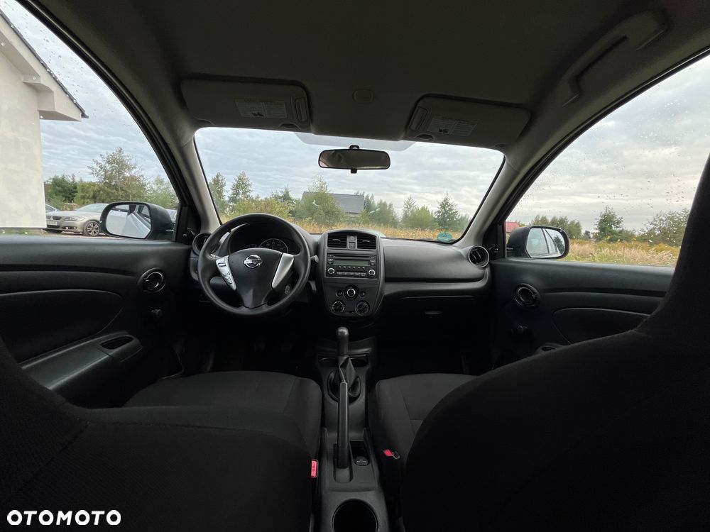 Nissan Tiida - 18