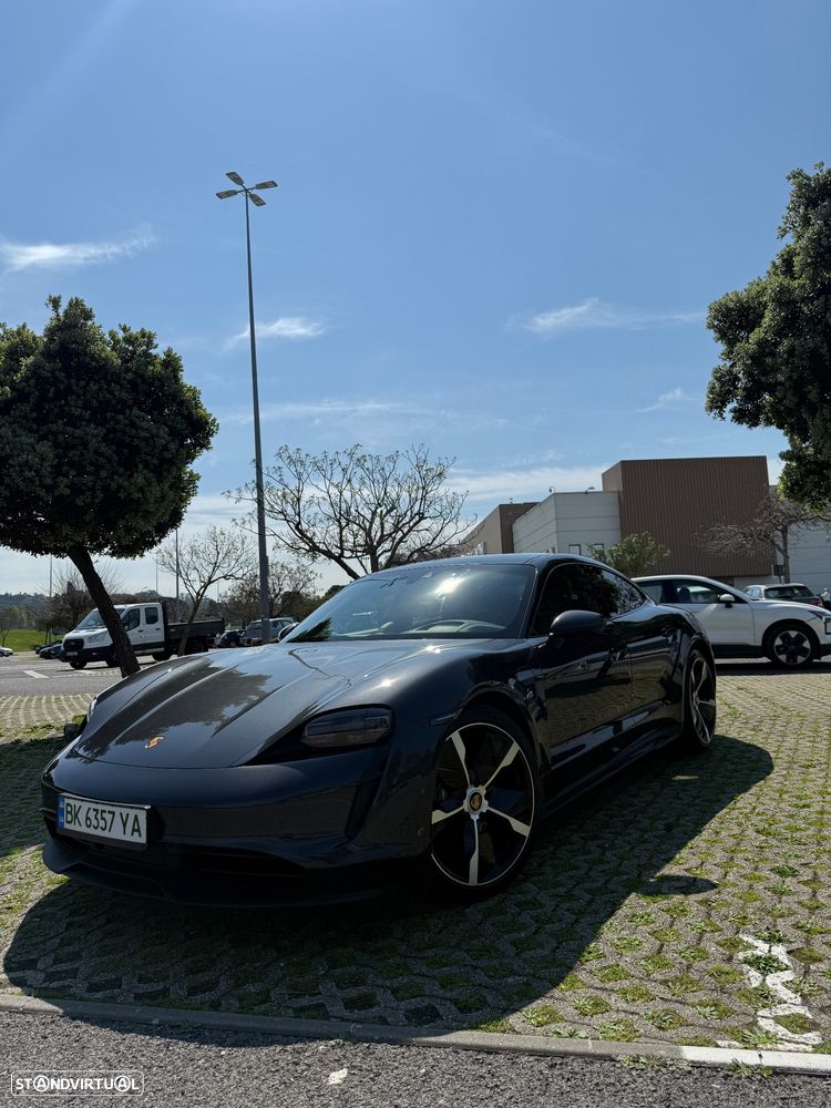 Porsche Taycan
