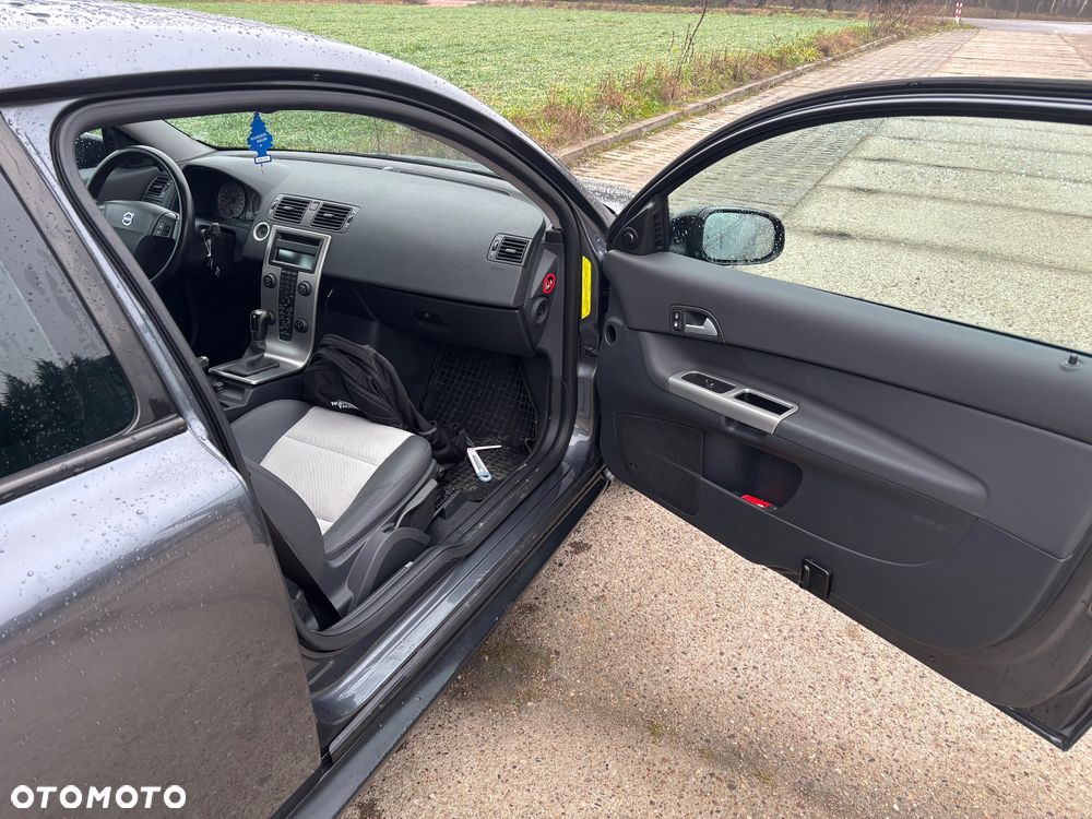 Volvo C30 2.0D Momentum - 13