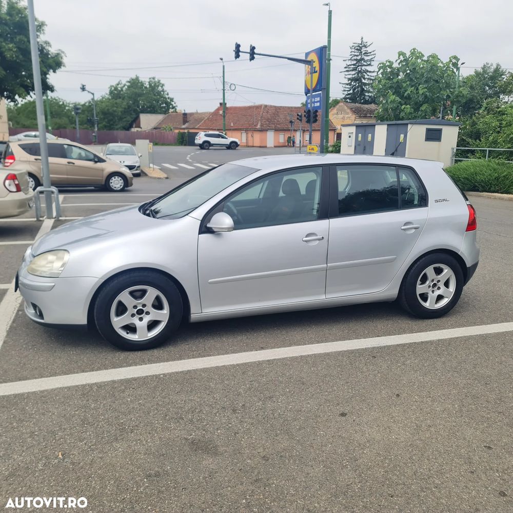 Volkswagen Golf 1.6 Goal - 1