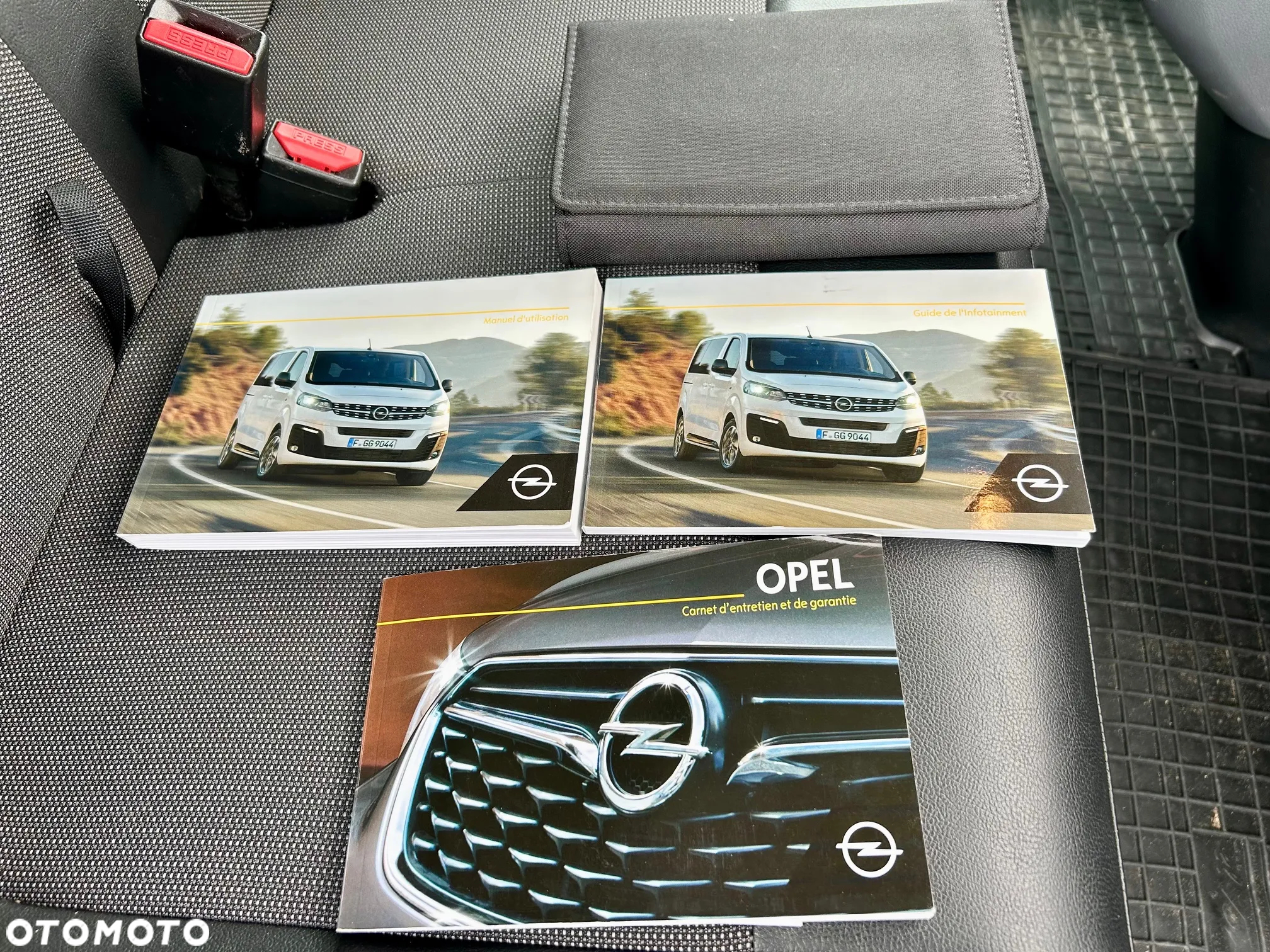 Opel Vivaro - 26