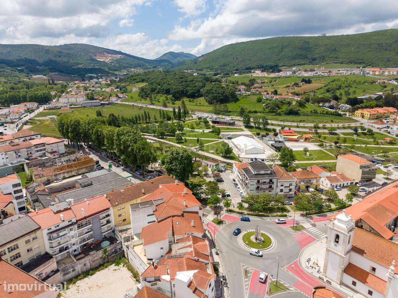 Excelente apartamento T2 no jardim de Porto de Mós! - Grande imagem: 3/26