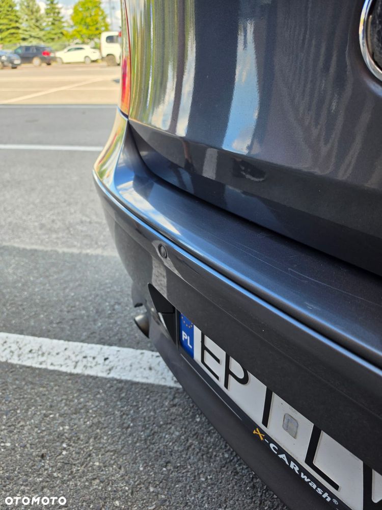 BMW Seria 1 120i - 14
