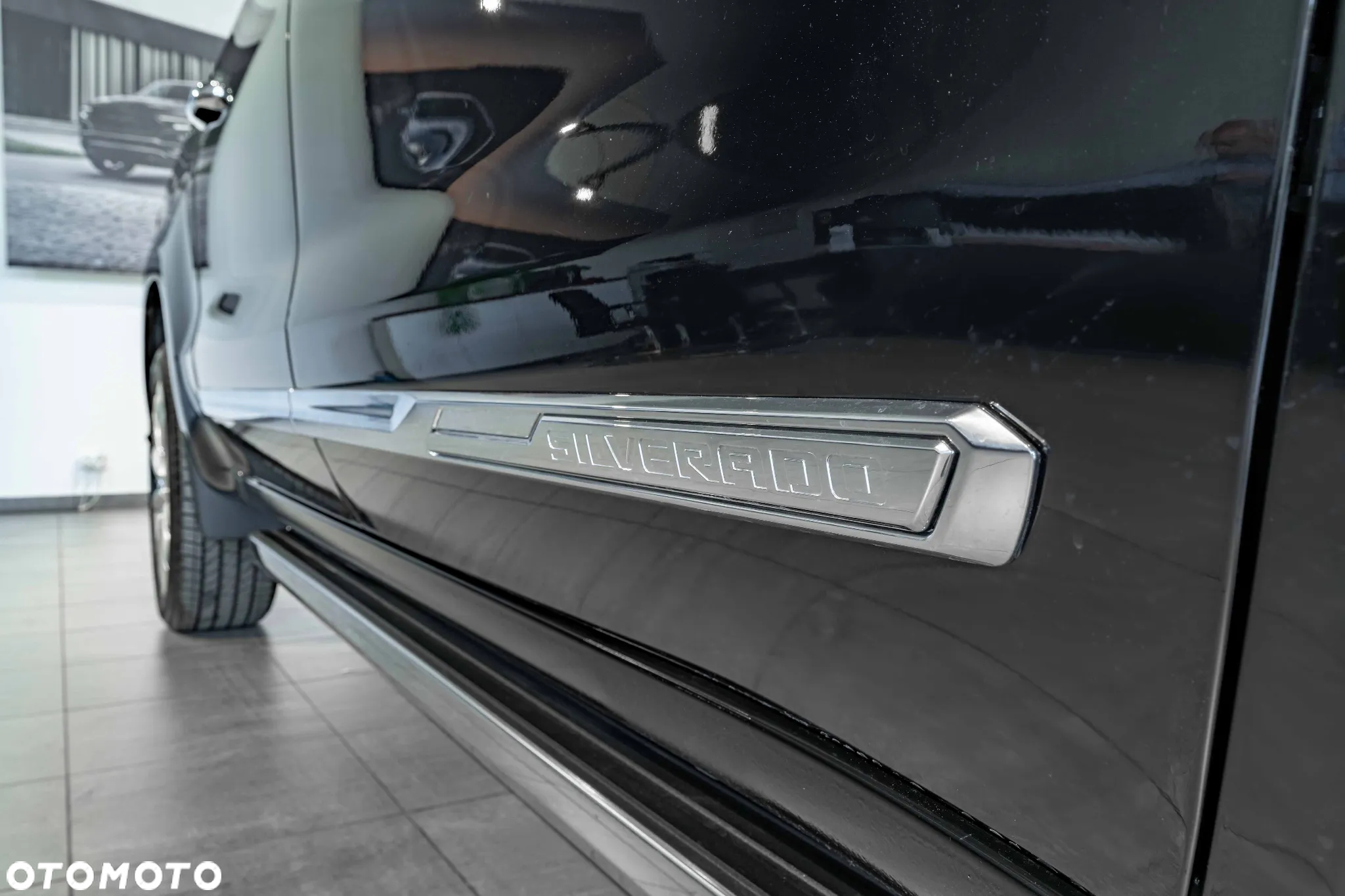 Chevrolet Silverado - 17