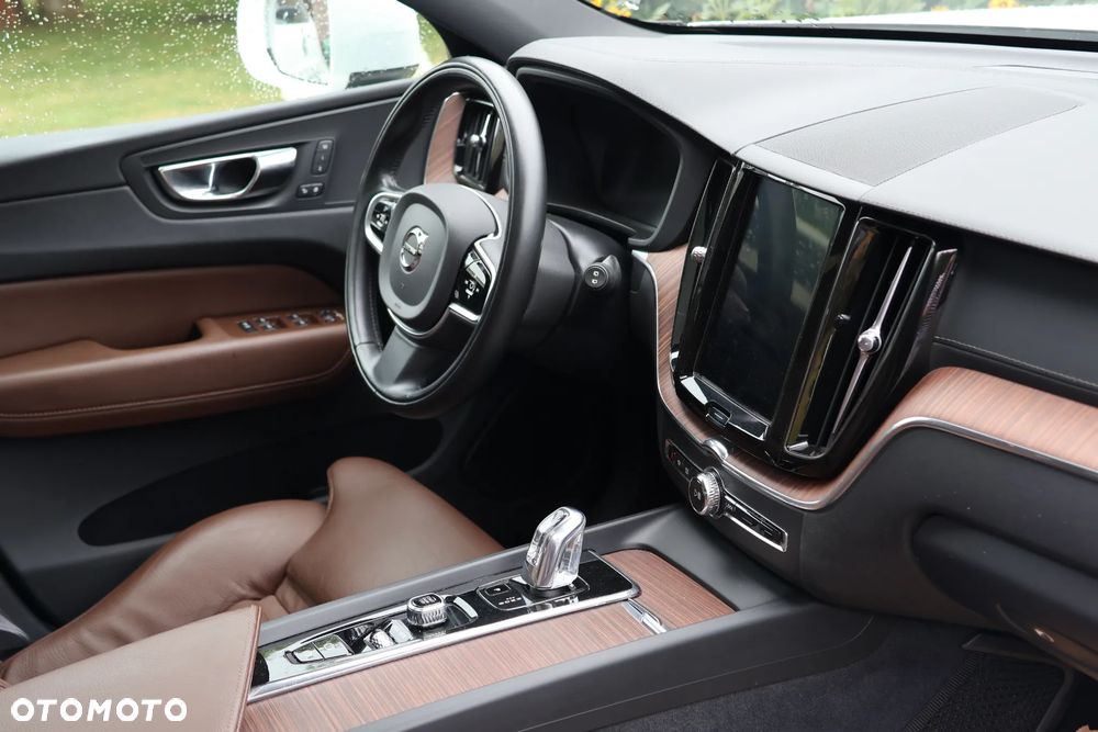 Volvo XC 60 - 13